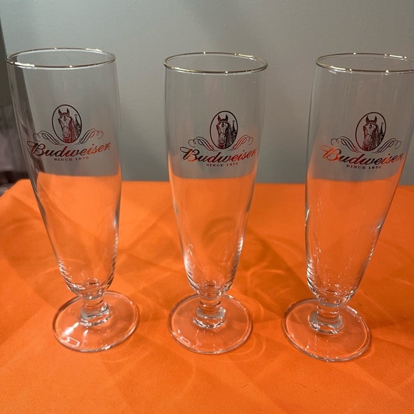 Budweiser Other - Budweiser Cream and Gold Pilsner Glass Set antique glasses set of 3